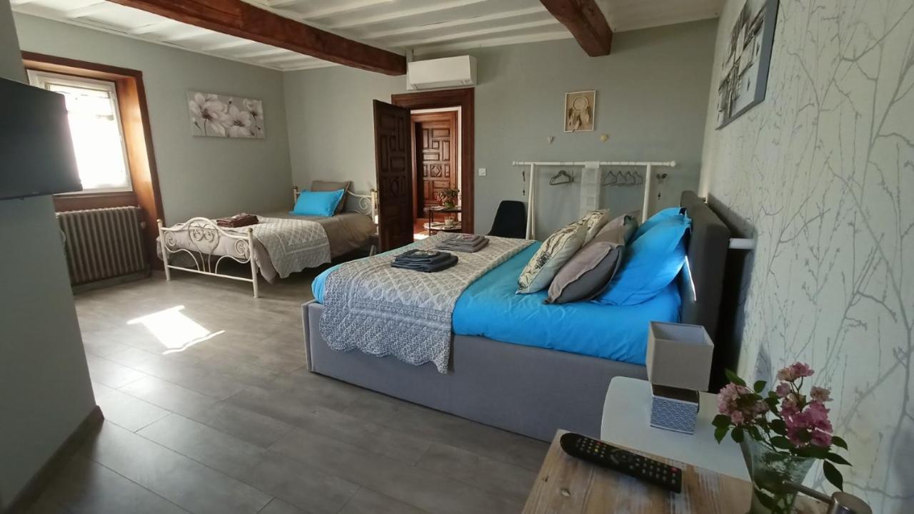 Chambres D'Hotes La Dame Fines Puybegon Eksteriør bilde